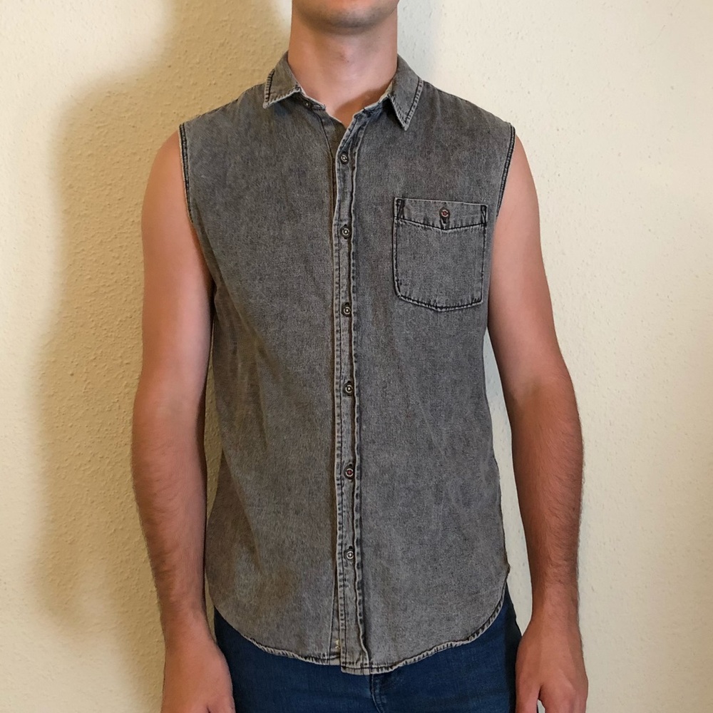 Modern Amusement Sleeveless Faded Button Down
